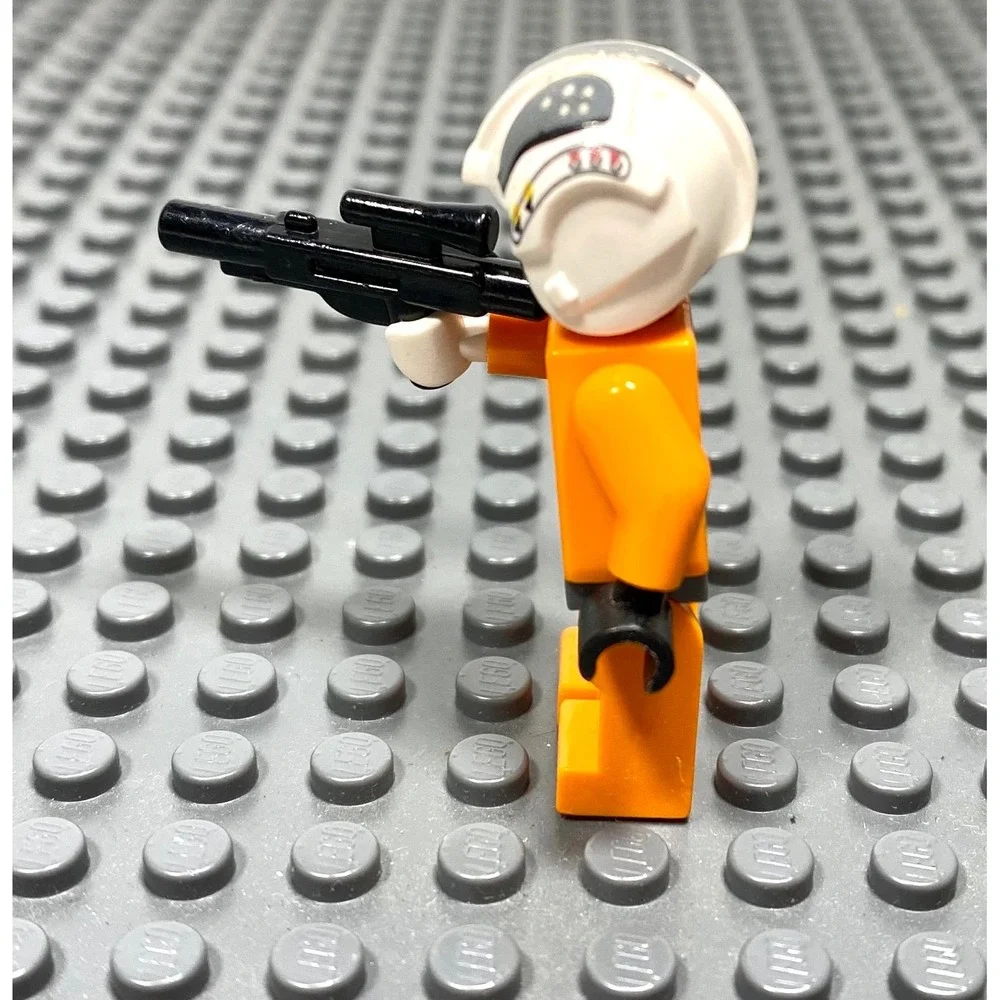 Lego Star Wars Sev Senesca XWing Pilot Orange Helmet Blaster Gun minifigure